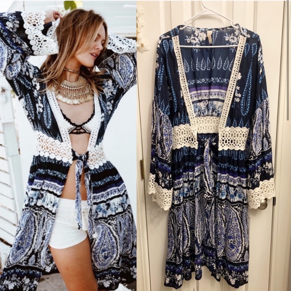 Gorgeous “Raga” Free People Luisa Kimono - Picture 1 of 5